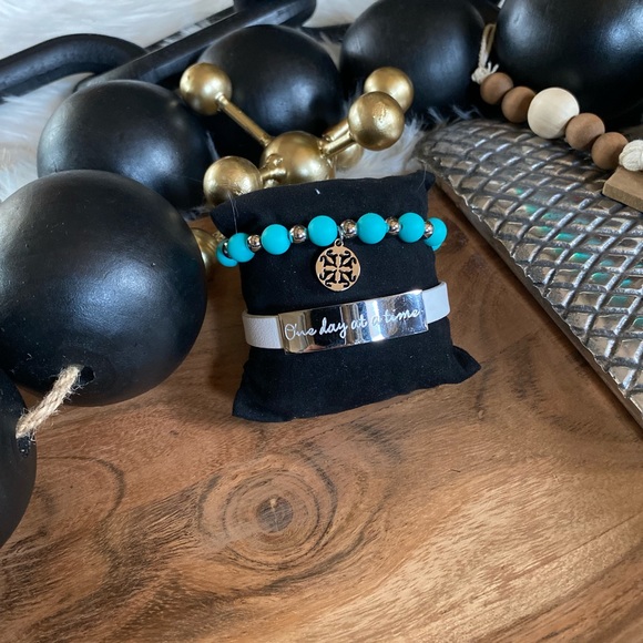 Rustic Cuff Set - Picture 2 of 7